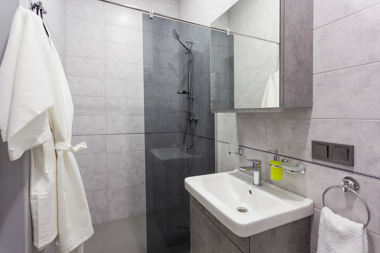 Aparthotel Sumskaya Apartments Kiev Bagian luar foto