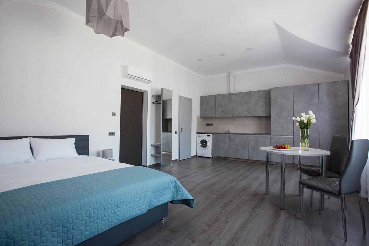Aparthotel Sumskaya Apartments Kiev Bagian luar foto