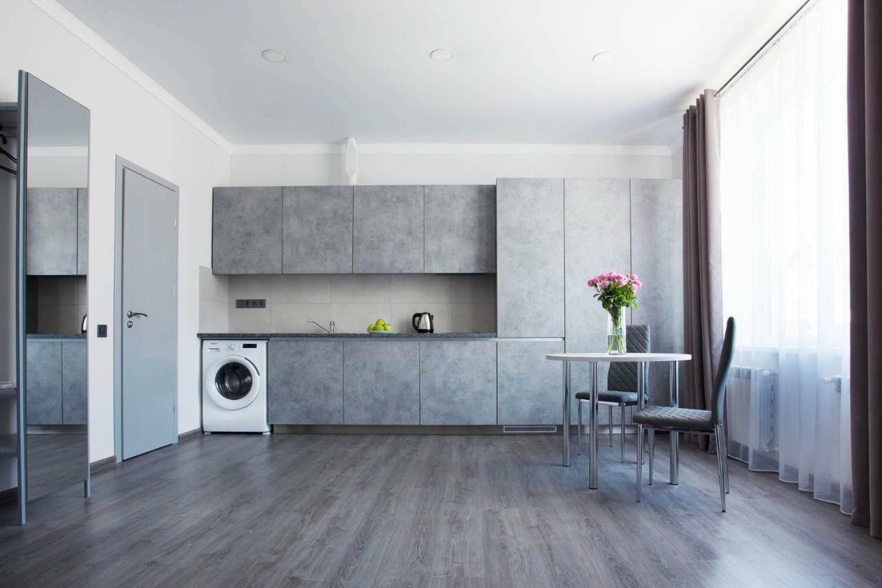 Aparthotel Sumskaya Apartments Kiev Bagian luar foto