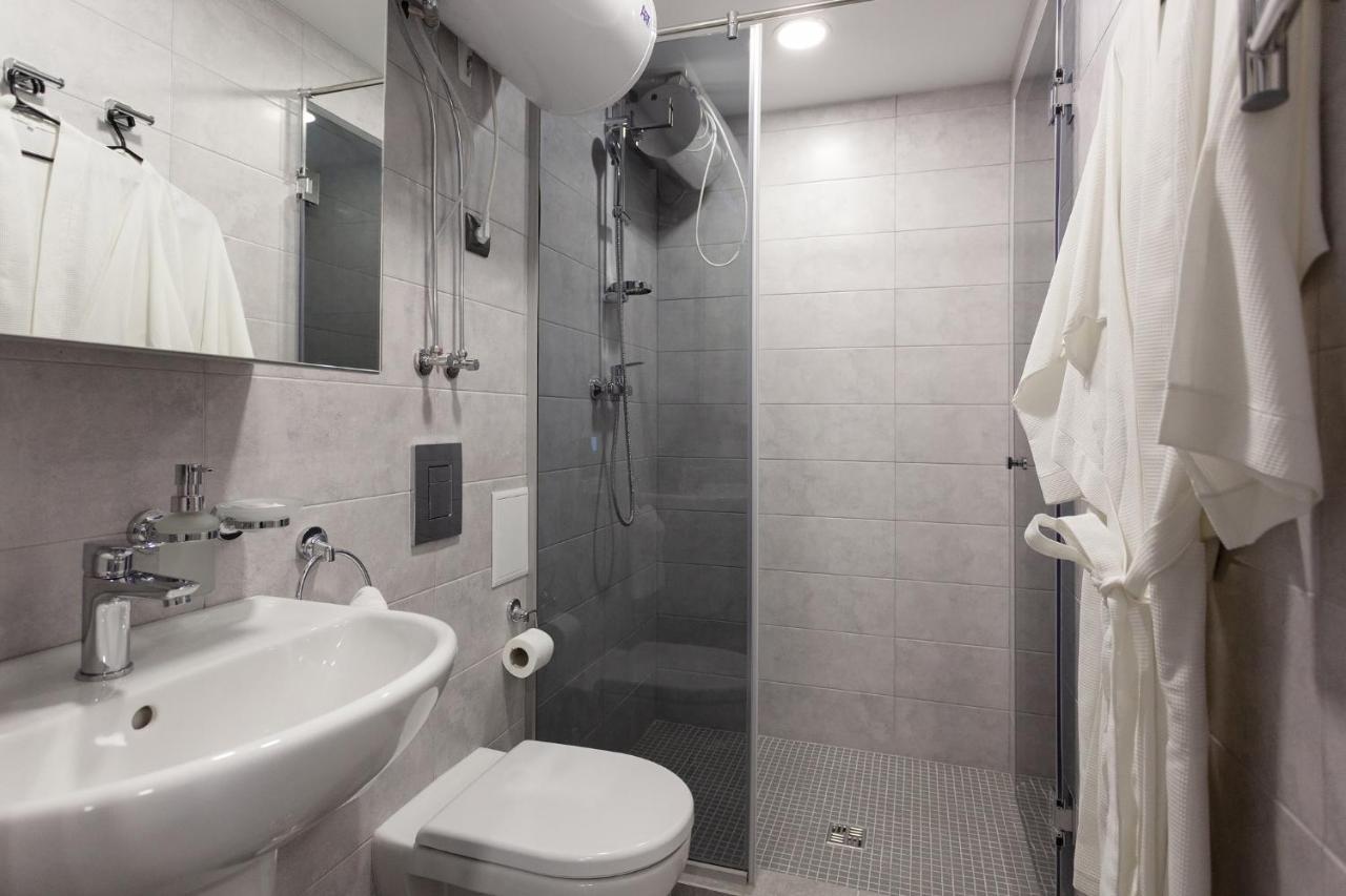 Aparthotel Sumskaya Apartments Kiev Bagian luar foto